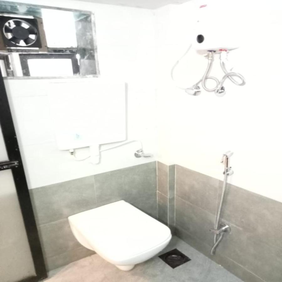 Hotel New Sarah Inn, Andheri West Bombay Extérieur photo