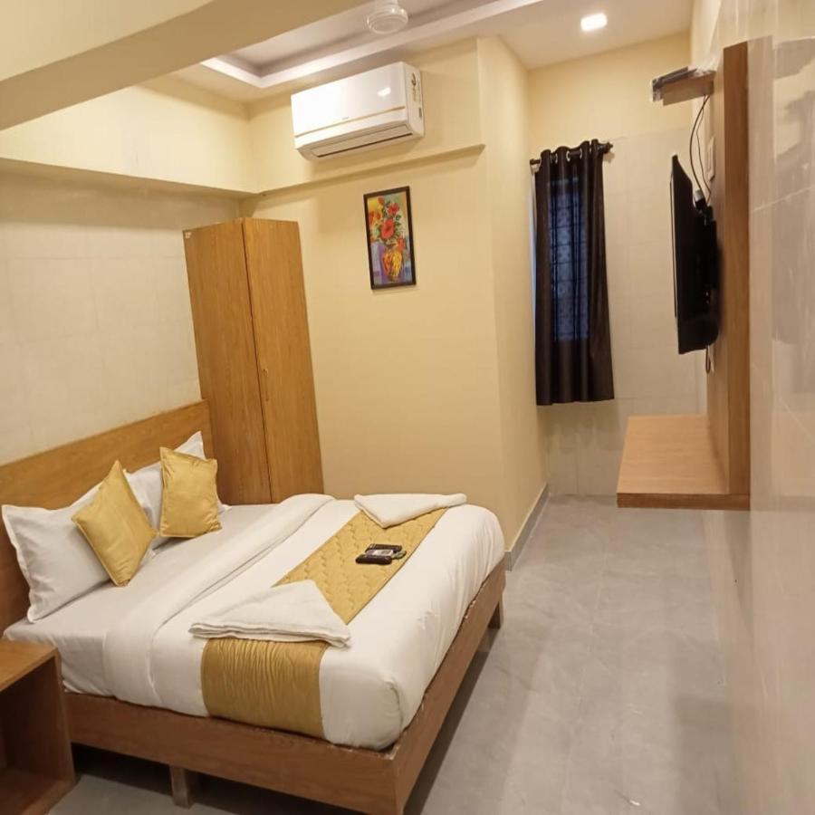 Hotel New Sarah Inn, Andheri West Bombay Extérieur photo